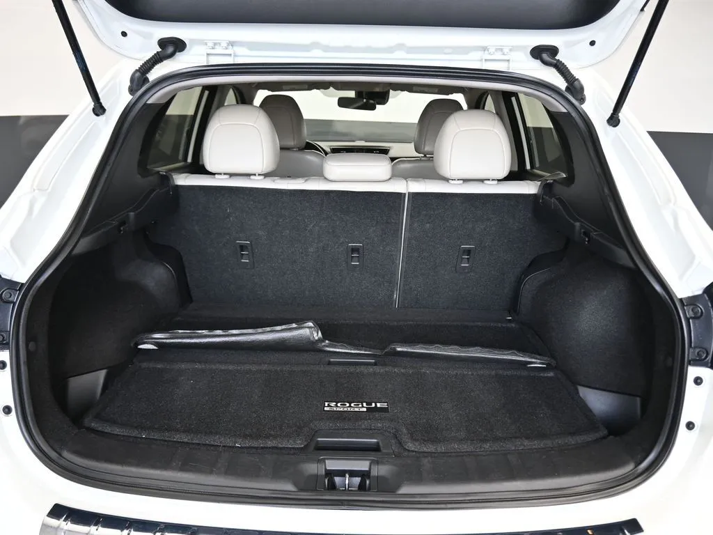 2022 Nissan Rogue Sport SV - Photo 40