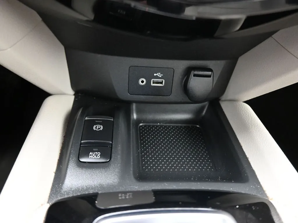 2022 Nissan Rogue Sport SV - Photo 19