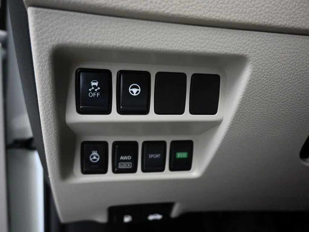 2022 Nissan Rogue Sport SV - Photo 24