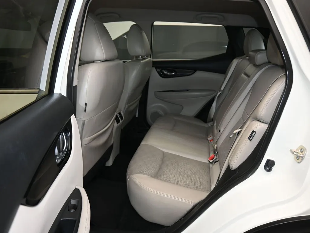 2022 Nissan Rogue Sport SV - Photo 29