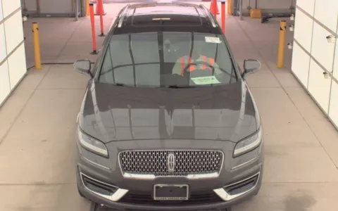 Photos of 2019 Lincoln Nautilus Select for sale in Fredericksburg, VA at Sullivan Auto Trading Fredericksburg