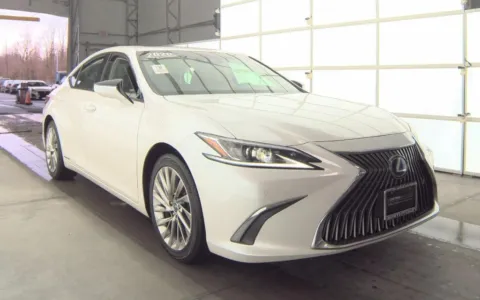 Another view of 2020 Lexus ES 300h Luxury for sale in Fredericksburg, VA at Sullivan Auto Trading Fredericksburg