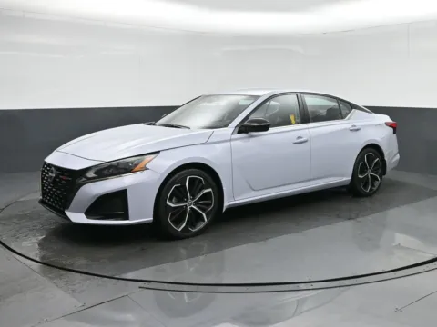 Another view of 2023 Nissan Altima 2.5 SR for sale in Fredericksburg, VA at Sullivan Auto Trading Fredericksburg