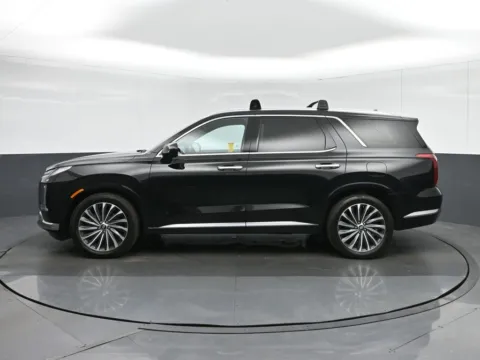More photos of 2023 Hyundai Palisade Calligraphy at Sullivan Auto Trading Fredericksburg, VA
