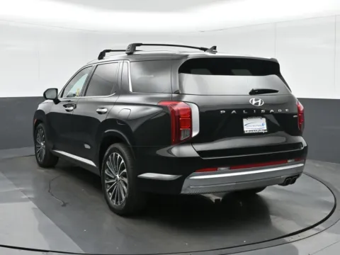 More photos of 2023 Hyundai Palisade Calligraphy at Sullivan Auto Trading Fredericksburg, VA