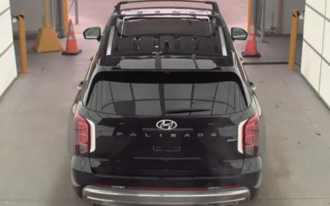 More photos of 2023 Hyundai Palisade Calligraphy at Sullivan Auto Trading Fredericksburg, VA