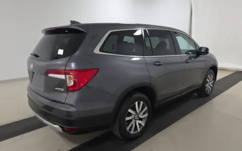 More photos of 2022 Honda Pilot EX-L at Sullivan Auto Trading Fredericksburg, VA