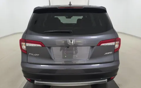 More photos of 2022 Honda Pilot EX-L at Sullivan Auto Trading Fredericksburg, VA