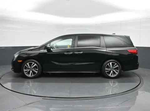 More photos of 2023 Honda Odyssey Touring at Sullivan Auto Trading Fredericksburg, VA