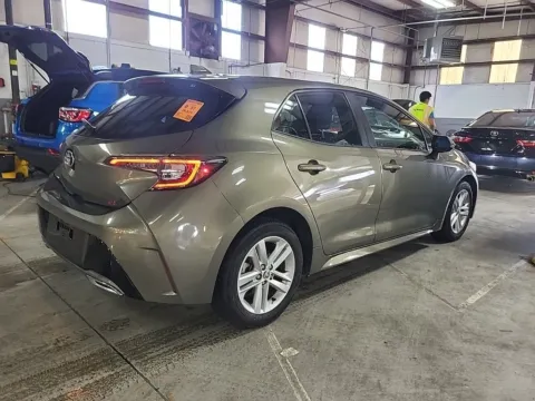 More photos of 2020 Toyota Corolla Hatchback SE at Sullivan Auto Trading Fredericksburg, VA
