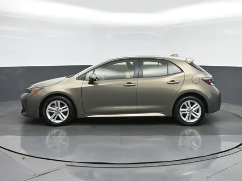 More photos of 2020 Toyota Corolla Hatchback SE at Sullivan Auto Trading Fredericksburg, VA