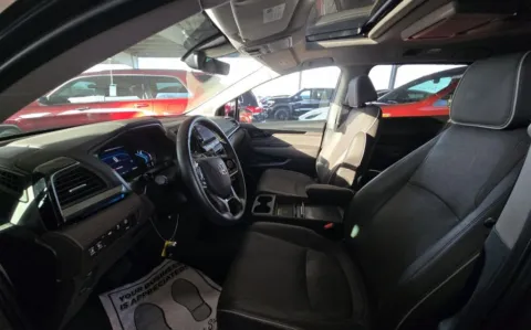 More photos of 2022 Honda Odyssey Elite at Sullivan Auto Trading Fredericksburg, VA