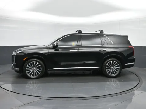 More photos of 2023 Hyundai Palisade Calligraphy at Sullivan Auto Trading Norfolk, VA