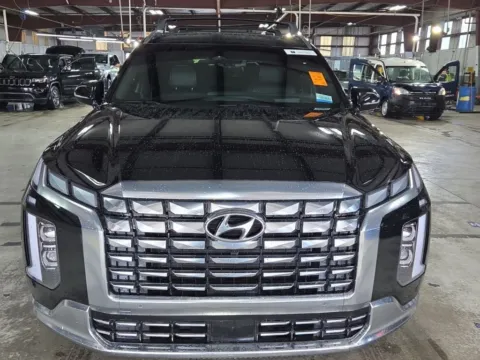 Photos of 2023 Hyundai Palisade Calligraphy for sale in Fredericksburg, VA at Sullivan Auto Trading Fredericksburg
