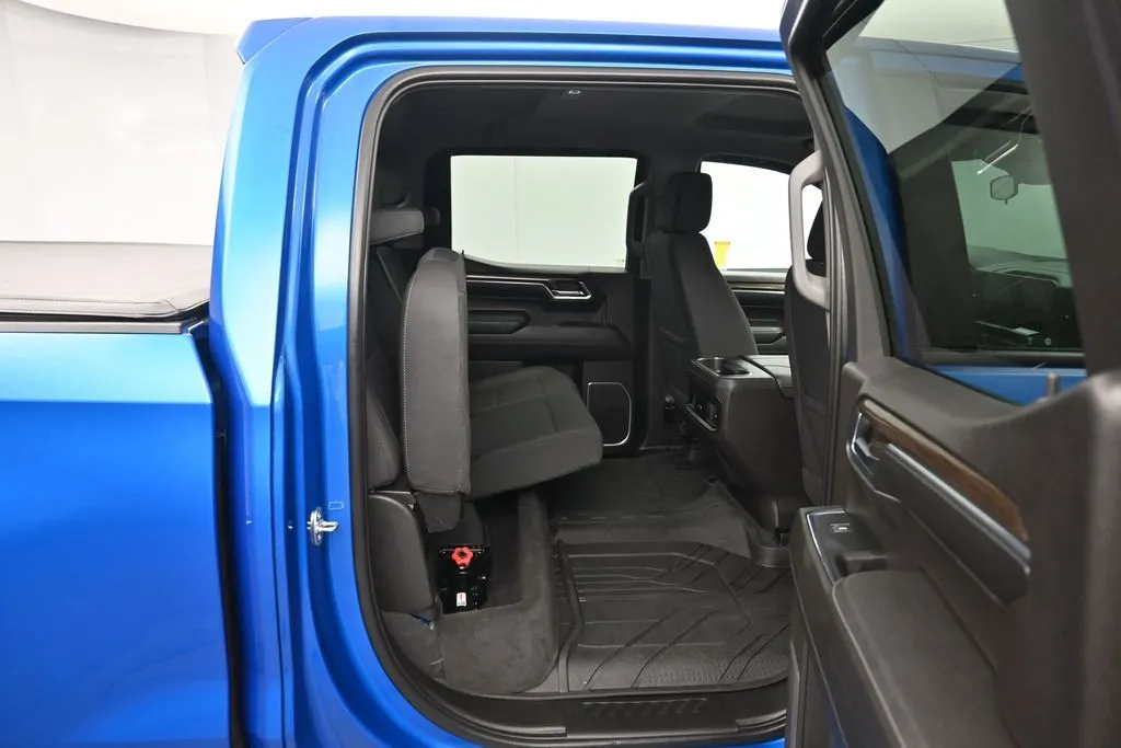 2023 Chevrolet Silverado 1500 RST - Photo 38