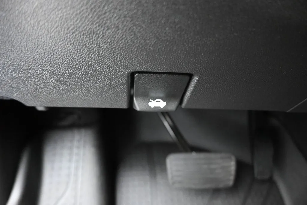 2023 Chevrolet Silverado 1500 RST - Photo 27