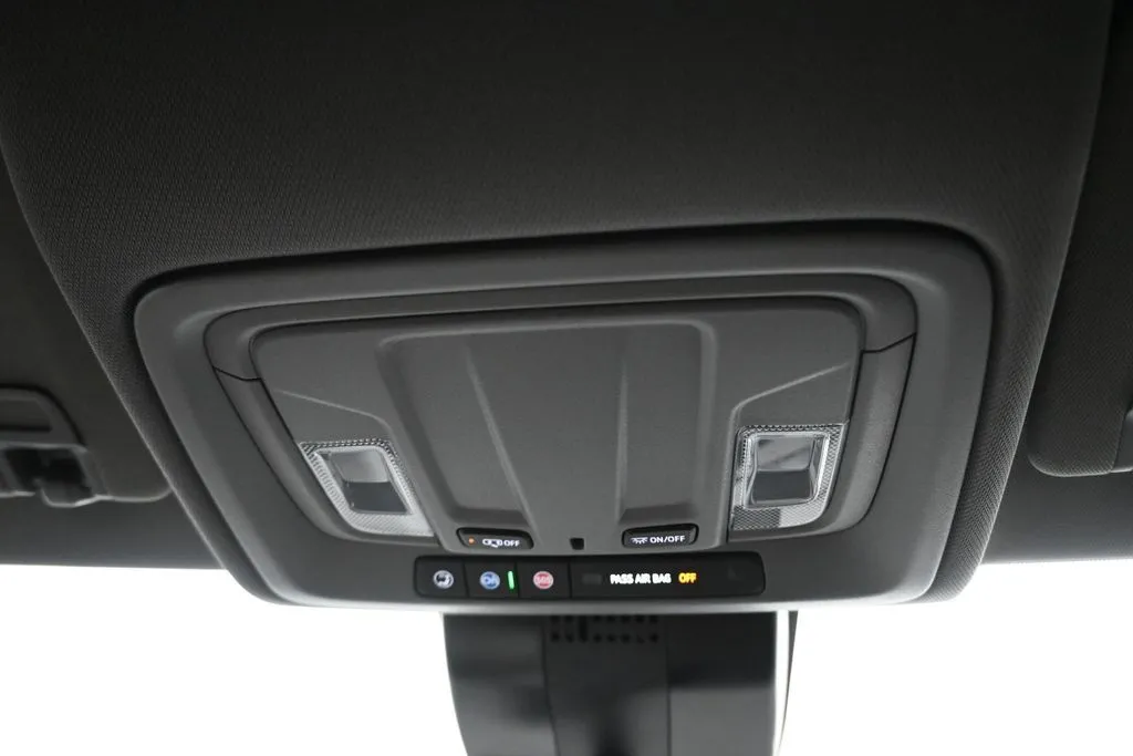 2023 Chevrolet Silverado 1500 RST - Photo 25