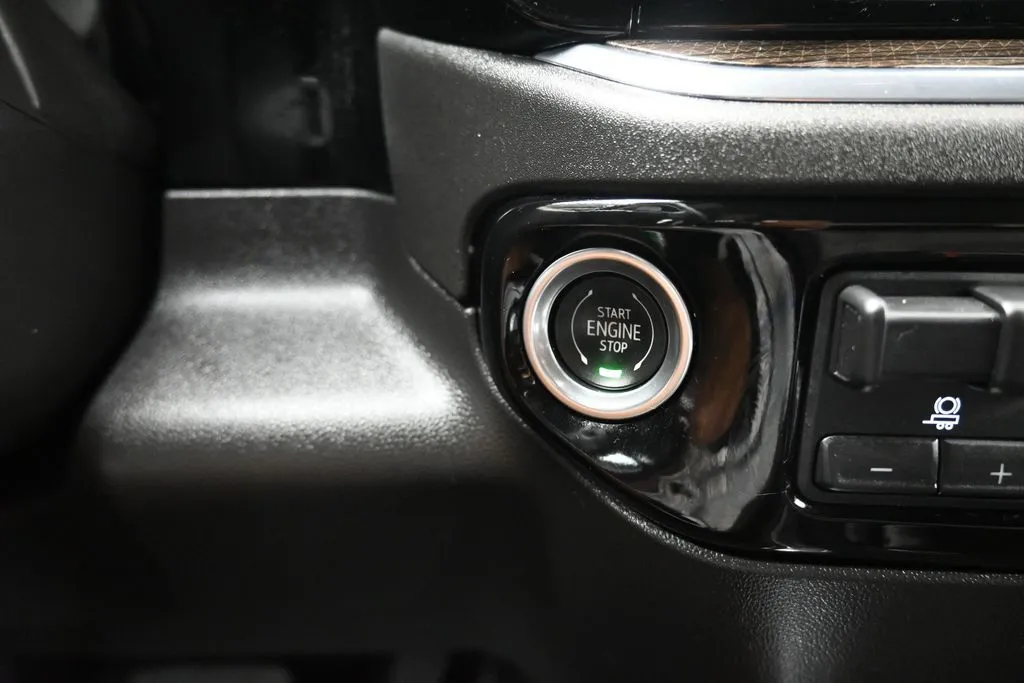 2023 Chevrolet Silverado 1500 RST - Photo 21
