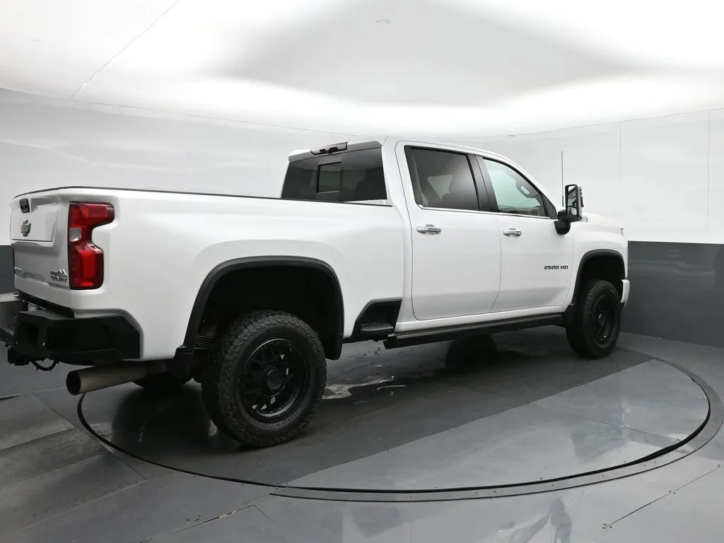 2022 Chevrolet Silverado 2500HD High Country - Photo 7