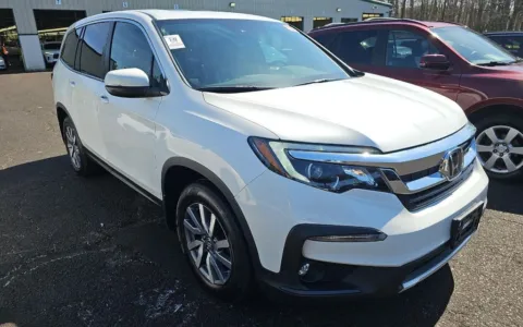 Another view of 2022 Honda Pilot EX-L for sale in Fredericksburg, VA at Sullivan Auto Trading Fredericksburg