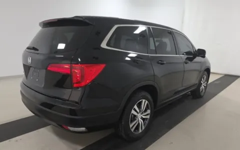 More photos of 2017 Honda Pilot EX-L at Sullivan Auto Trading Fredericksburg, VA