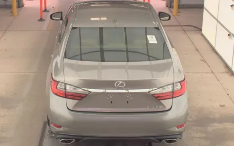 More photos of 2018 Lexus ES 350 at Sullivan Auto Trading Fredericksburg, VA