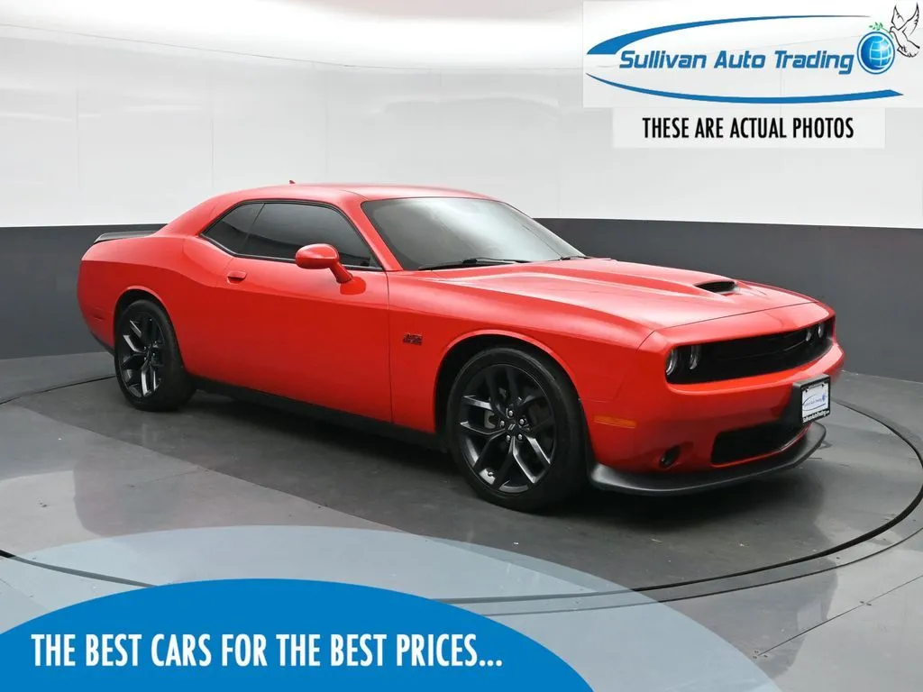2022 Dodge Challenger R/T's photo