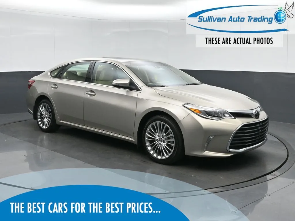 2016 Toyota Avalon Limited's photo