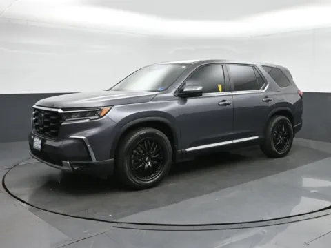Another view of 2023 Honda Pilot EX-L for sale in Fredericksburg, VA at Sullivan Auto Trading Fredericksburg