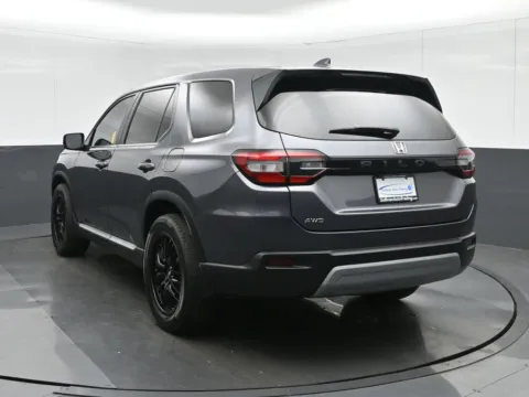 More photos of 2023 Honda Pilot EX-L at Sullivan Auto Trading Fredericksburg, VA