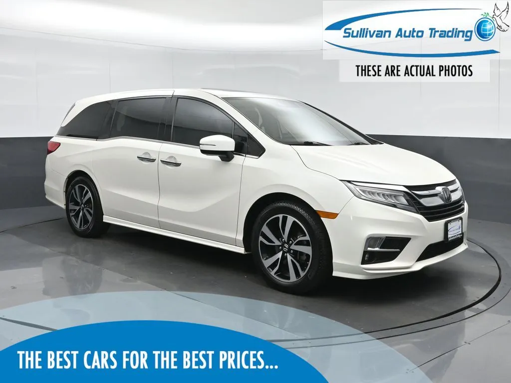 White 2018 Honda Odyssey Elite for sale in Fredericksburg, VA