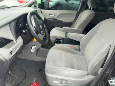 More photos of 2018 Toyota Sienna LE at Sullivan Auto Trading Fredericksburg, VA