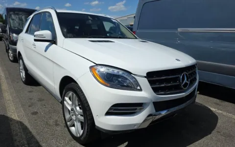 Photos of 2015 Mercedes-Benz M-Class ML 350 for sale in Fredericksburg, VA at Sullivan Auto Trading Fredericksburg