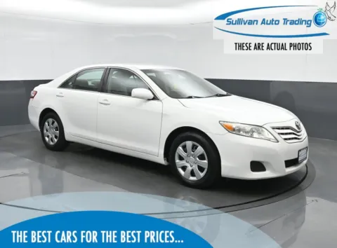 White 2011 Toyota Camry LE for sale in Fredericksburg, VA