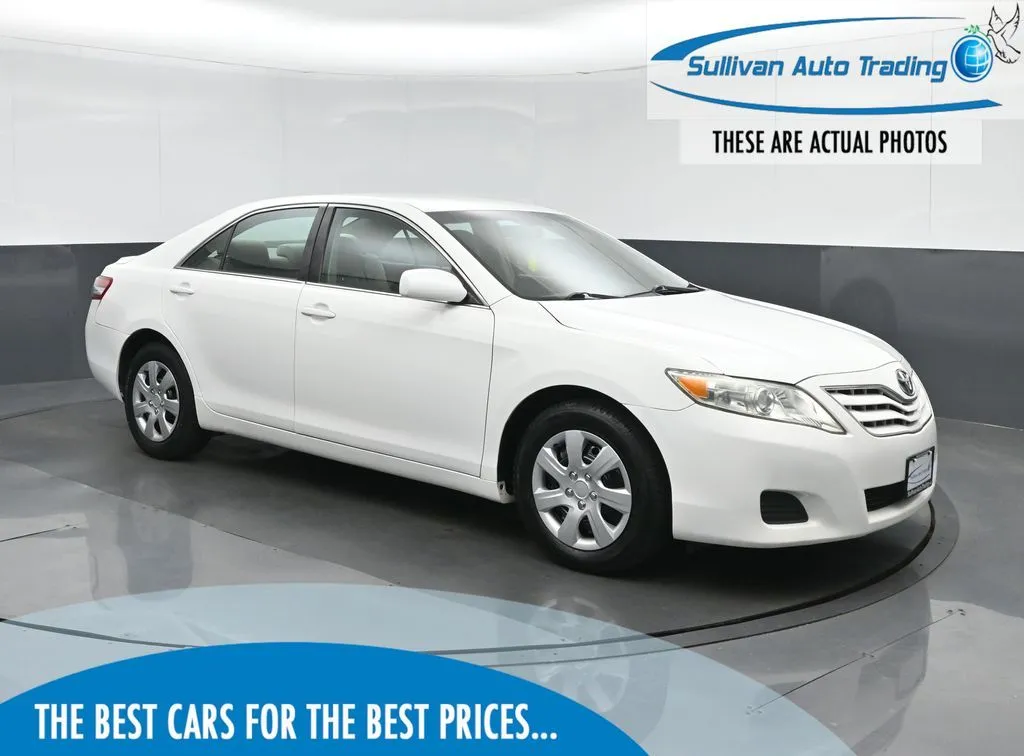 White 2011 Toyota Camry LE for sale in Fredericksburg, VA
