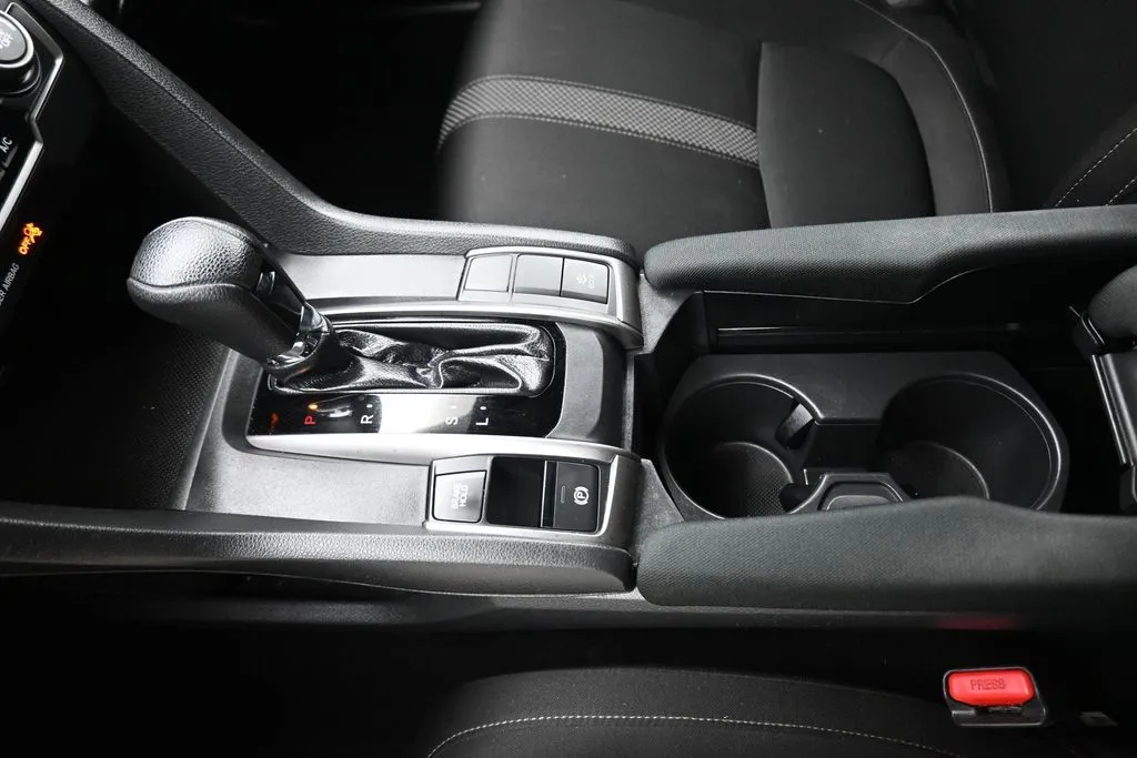 2020 Honda Civic Hatchback LX - Photo 21