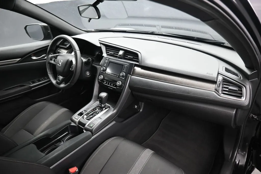 2020 Honda Civic Hatchback LX - Photo 37