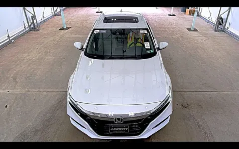 Photos of 2018 Honda Accord EX-L for sale in Fredericksburg, VA at Sullivan Auto Trading Fredericksburg