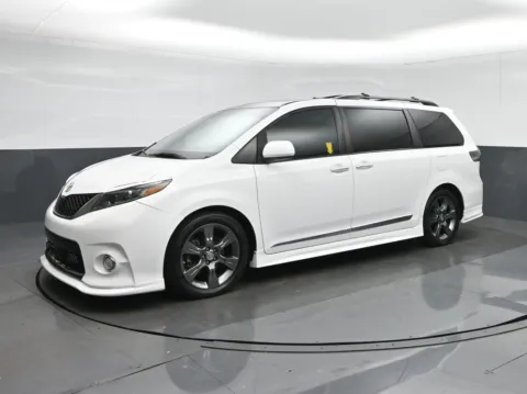 Another view of 2016 Toyota Sienna SE Premium for sale in Fredericksburg, VA at Sullivan Auto Trading Fredericksburg