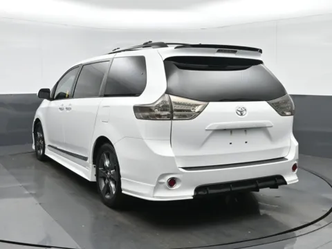 More photos of 2016 Toyota Sienna SE Premium at Sullivan Auto Trading Fredericksburg, VA