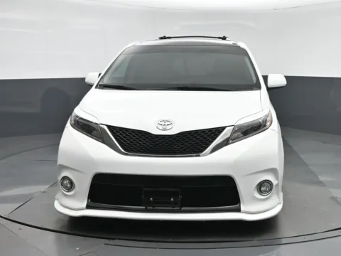 Photos of 2016 Toyota Sienna SE Premium for sale in Fredericksburg, VA at Sullivan Auto Trading Fredericksburg