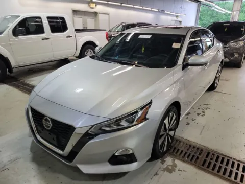 More photos of 2020 Nissan Altima 2.5 SL at Sullivan Auto Trading Fredericksburg, VA