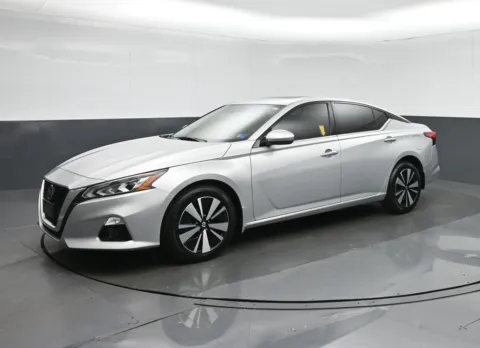 Another view of 2020 Nissan Altima 2.5 SL for sale in Fredericksburg, VA at Sullivan Auto Trading Fredericksburg