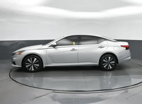 More photos of 2020 Nissan Altima 2.5 SL at Sullivan Auto Trading Fredericksburg, VA
