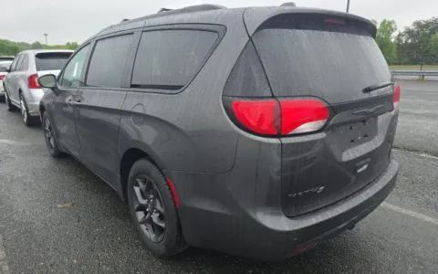 More photos of 2019 Chrysler Pacifica Touring L at Sullivan Auto Trading Fredericksburg, VA