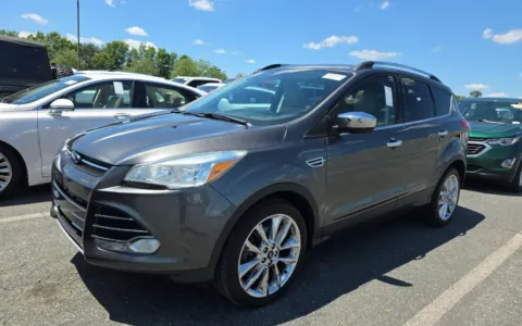 More photos of 2016 Ford Escape SE at Sullivan Auto Trading Fredericksburg, VA