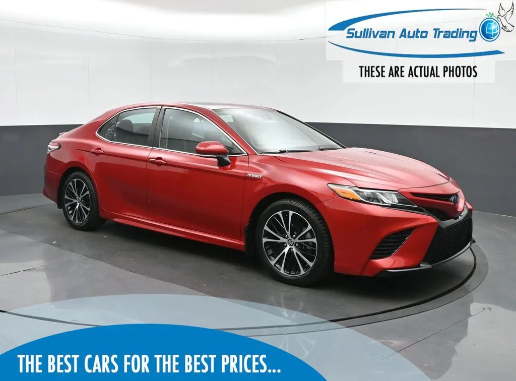 Red 2020 Toyota Camry Hybrid SE for sale in Fredericksburg, VA