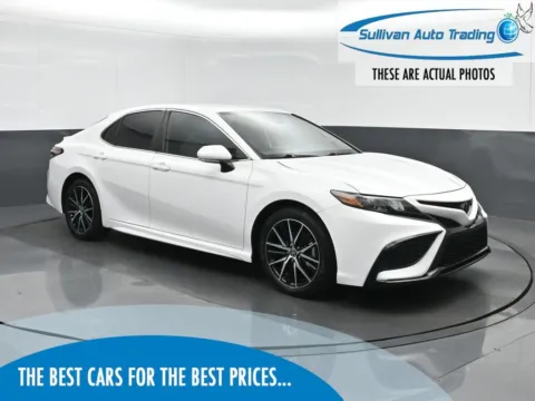White 2023 Toyota Camry SE for sale in Fredericksburg, VA