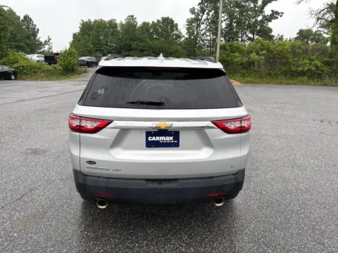 More photos of 2019 Chevrolet Traverse 3LT at Sullivan Auto Trading Fredericksburg, VA