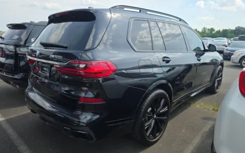More photos of 2022 BMW X7 M50i at Sullivan Auto Trading Fredericksburg, VA
